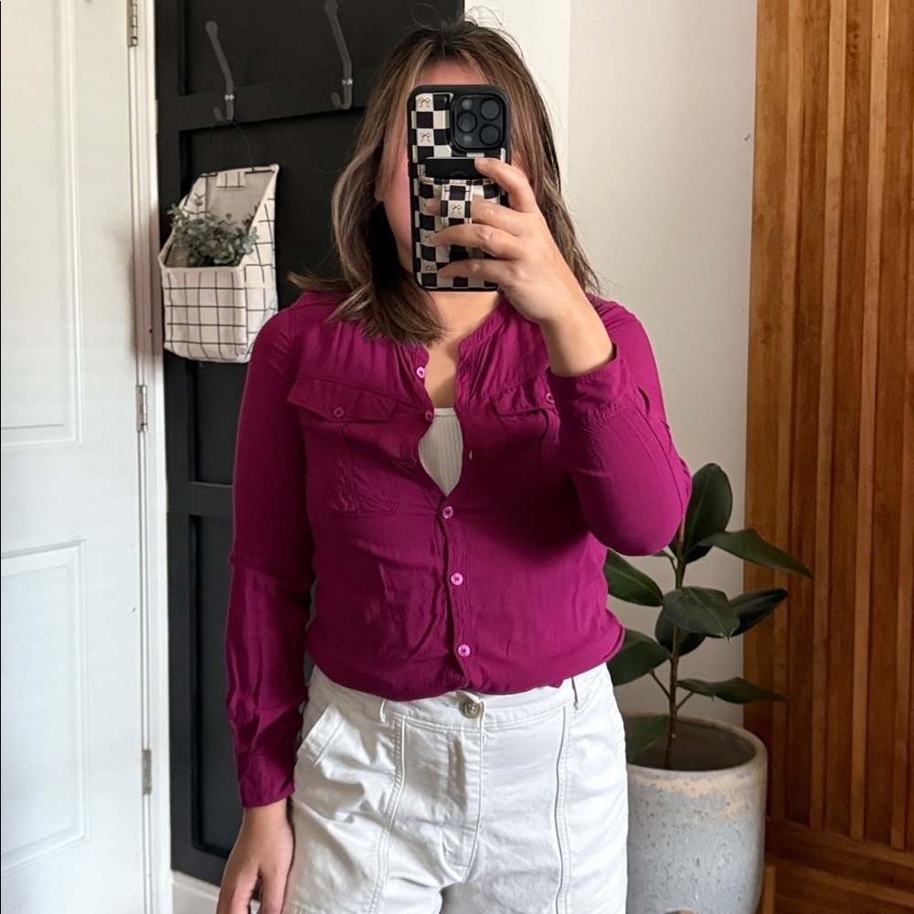 Burberry Brit Solid Voile Blouse Buttoned Front. XS - Picture 7 of 8